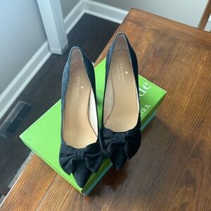 Kate Spade Black Heels with Bow Accent suede size 8